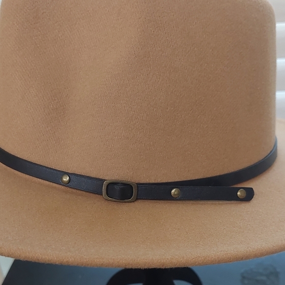 Fashion Fedora Hat Thin Leather Strap Accent Carmel Brown - Picture 5 of 10